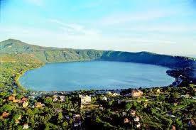 Lago Albano: ingeniería romana para drenar un volcán