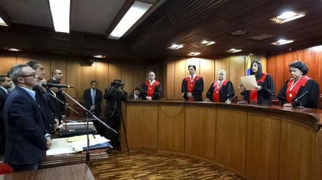 El Tribunal Supremo de Justicia de Venezuela lee la sentencia contra el alcalde de San Diego, estado de Carabobo, Enzo Scarano 