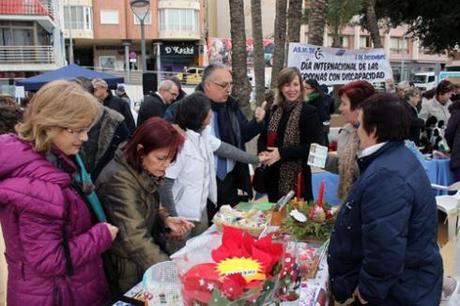 Mercadillo Solidario Día de las personas con discapacidad