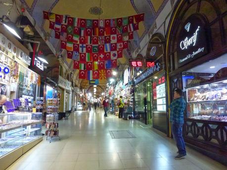 De compras en el Gran Bazar de Estambul