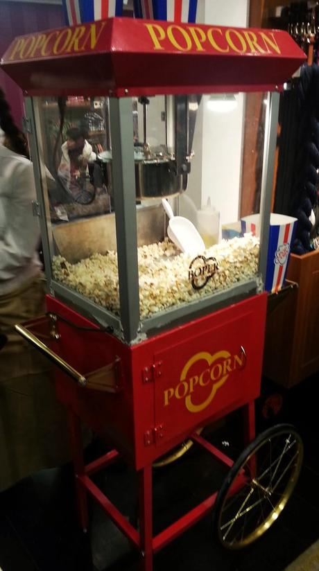 TOMMY HILFIGER Y SMODA