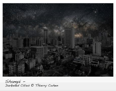 Shanghai interpretado por Thierry Cohen en la serie fotográfica Darkened Cities.