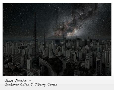 Sao Paolo interpretado por Thierry Cohen en la serie fotográfica Darkened Cities.