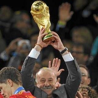 Vicente del Bosque subasta un valioso reloj a favor de la Fundación Síndrome de Down de Madrid