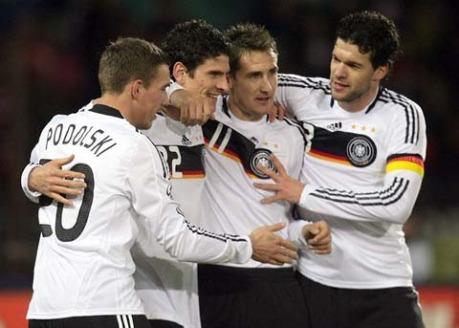 “En la Selección alemana hay un combo gay”