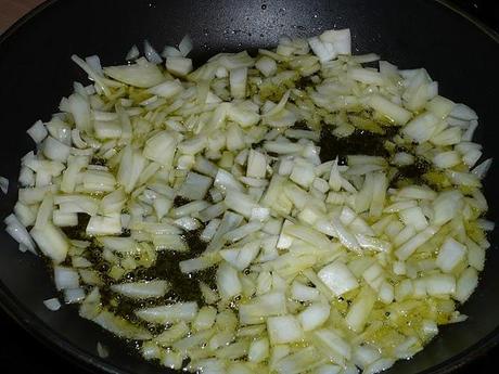 Merluza al cava con mejillones