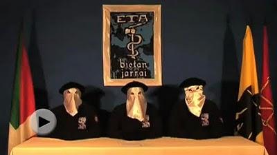 Eta irrumpe en el ojo del huracán.