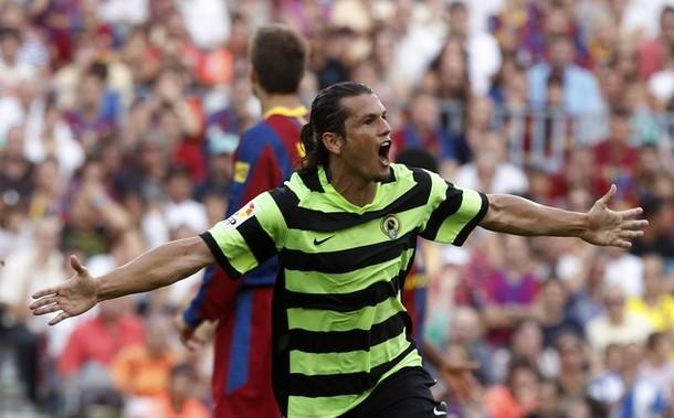 Hércules sorprendió al Barcelona en el Camp Nou