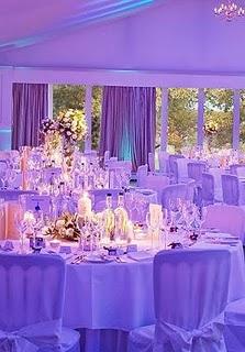 Casamiento violeta III: Ambientación