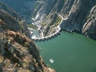El gran negocio de las hidroeléctricas con el agua de todos