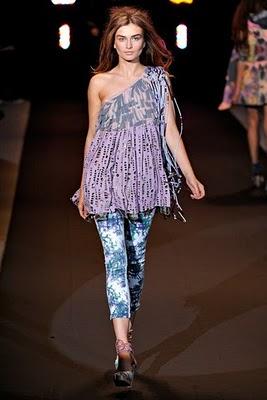 Semana de la Moda de nueva York: primavera-verano 2011. CUSTO DALMAU