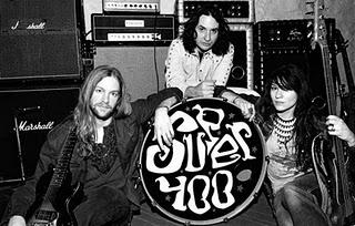 Super 400, profetas en su tierra