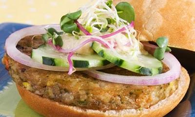 Hamburguesa de atún con crema de miel y mostaza