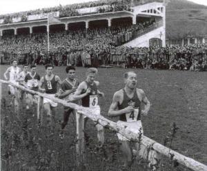 Zatopek_Lasarte_1958_01 Zátopek, un atleta de Estado