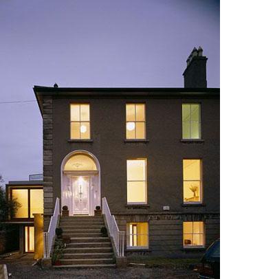 grandes descubrimientos: FKL architects fachada principal casa2