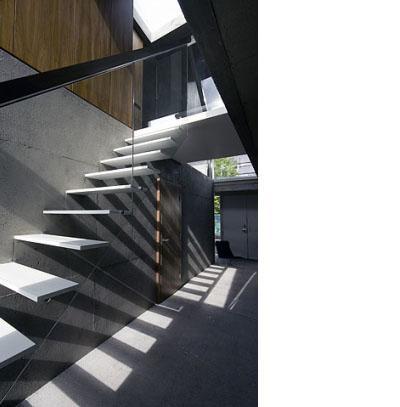 grandes descubrimientos: FKL architects escalera casa1