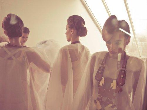 8 diseñadores revolucionan la ciudad: Genoma by llavoretes3