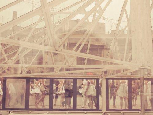 8 diseñadores revolucionan la ciudad: Genoma by llavoretes3