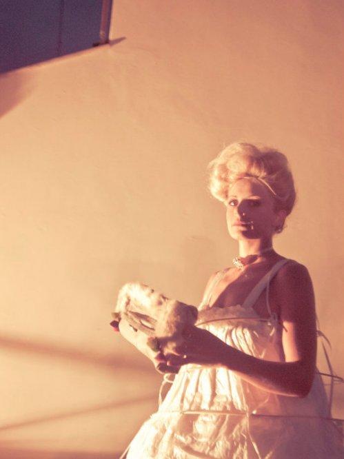 8 diseñadores revolucionan la ciudad: Genoma by llavoretes3