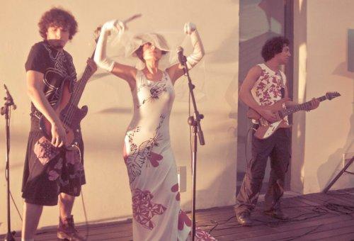 8 diseñadores revolucionan la ciudad: Genoma by llavoretes3