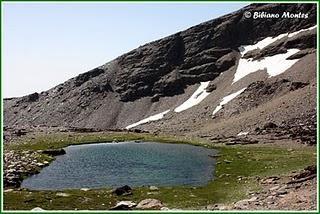 Lagunas de Sierra Nevada. Ecosistemas al borde del precipicio.