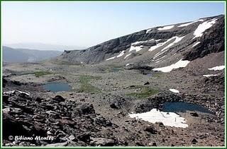 Lagunas de Sierra Nevada. Ecosistemas al borde del precipicio.