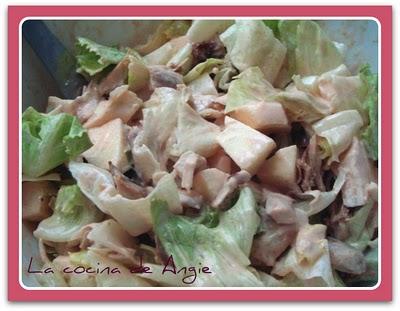 ENSALADA DE POLLO Y MANZANA