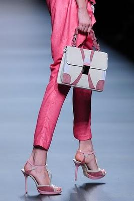 TOP CIBELES : SABADO DIA 18/9 ION FIZ - GUILLERMINA BAEZA - JUANA MARTIN