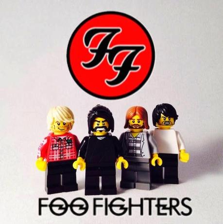 20 grupos de música retratados en clave de Lego