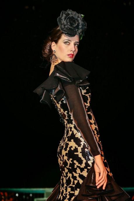 SENSUALIDAD Y ELEGANCIA INUNDAN LA PASARELA EN `BENALMÁDENA FLAMENCA2014´