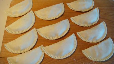 La Cocinillas (vol. II): Hoy, Empanadillas, una receta fácil y barata.