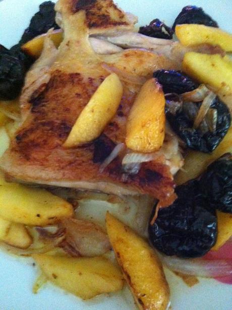 POLLO CON MANZANA