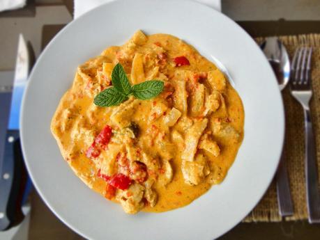 Pollo Tailandés en Curry Rojo Pollo Tailandés en Curry Rojo