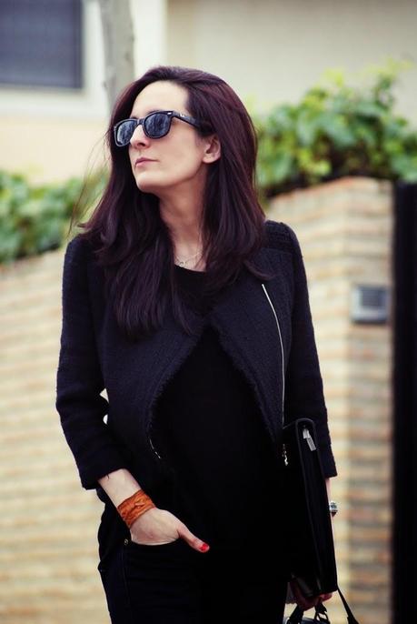 ALL BLACKTee: Zara, Jacket: Persun( también en blanco Aqu...