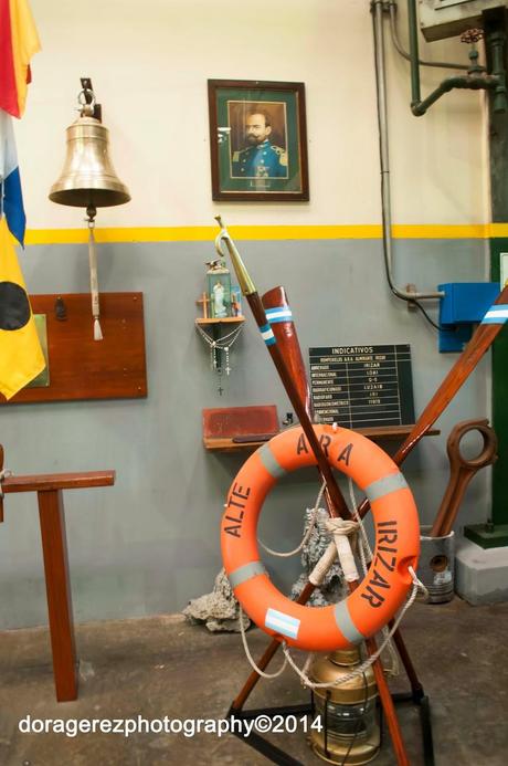 VISITA AL ROMPEHIELOS ALMIRANTE IRIZAR