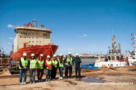 VISITA AL ROMPEHIELOS ALMIRANTE IRIZAR
