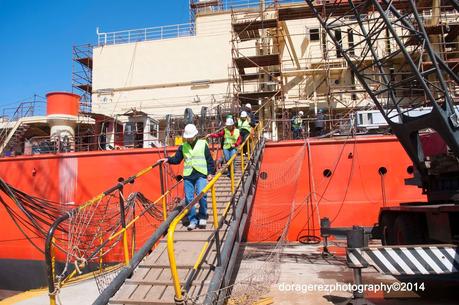VISITA AL ROMPEHIELOS ALMIRANTE IRIZAR