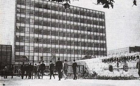 facultad-de-derecho-uni-valencia. inaugurado 1963