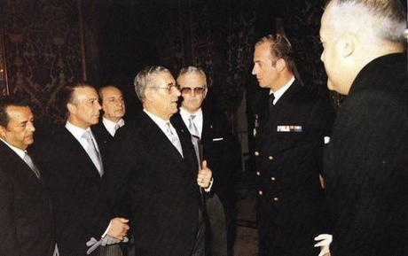 Y al volver la vista atrás… abel-rodriguez-colegio-opticos-con-el-rey año 76