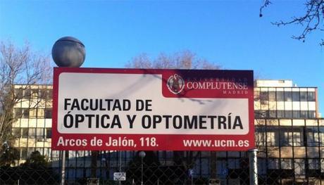 Y al volver la vista atrás… cartel-facultad