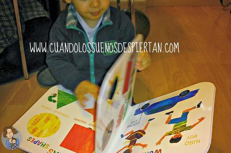 LEER Y TOCAR: LIBRO JUEGO DEL MUNDO DE ERIC CARLE