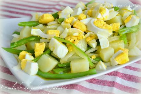 Ensalada de judías, patata y huevo hervido. Fácil, ligera y rápida. 