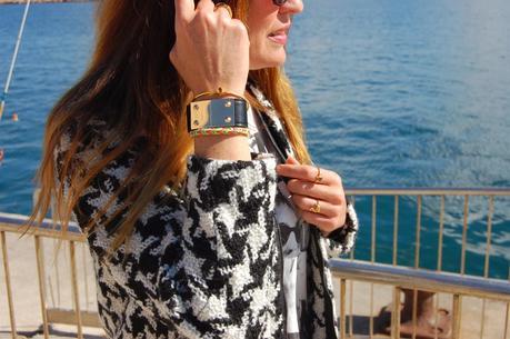 Ripped Jeans & Rock & Pata de Gallo