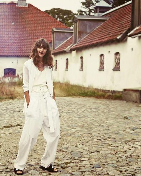 Freja Beha Erichsen fotografiada por Cass Bird para Vogue, Uk, enero