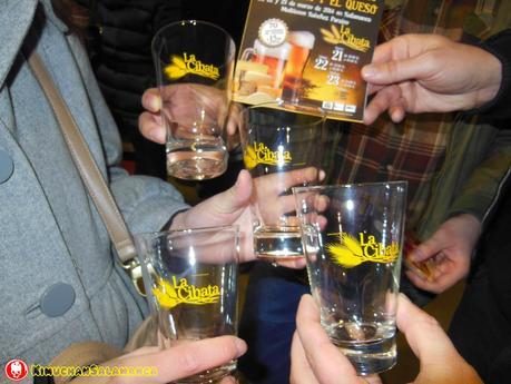 Feria de la cerveza artesana y el queso/自家製ビール・チーズ祭り