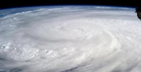 Tifón Haiyan, visto desde el espacio. Fuente: NASA