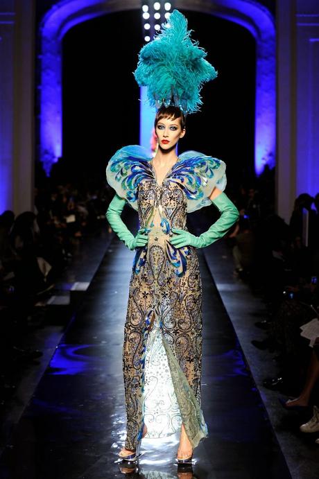 Jean Paul Gaultier y Swarovski brillan en Paris