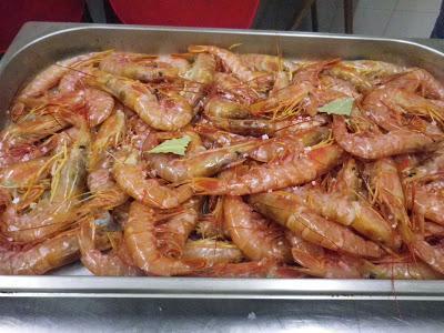 Barca de Aguacate con Langostinos Barca de Aguacate con Langostinos