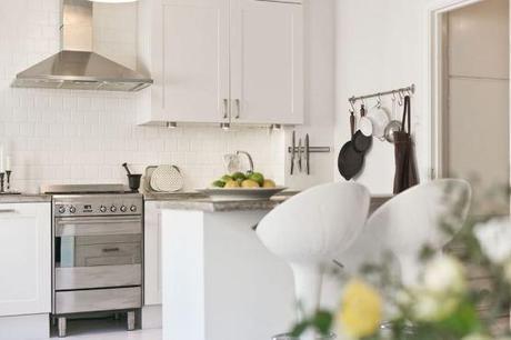 puertas correderas laundry room lavandería Ideas deco para un piso nórdico pequeño encimera hormigón decoracion diseño interiores blog de decoración nórdica escandinava amueblar pasillos grandes 