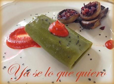 Sorpresa de Bacalao sobre Coulis de Piquillos.